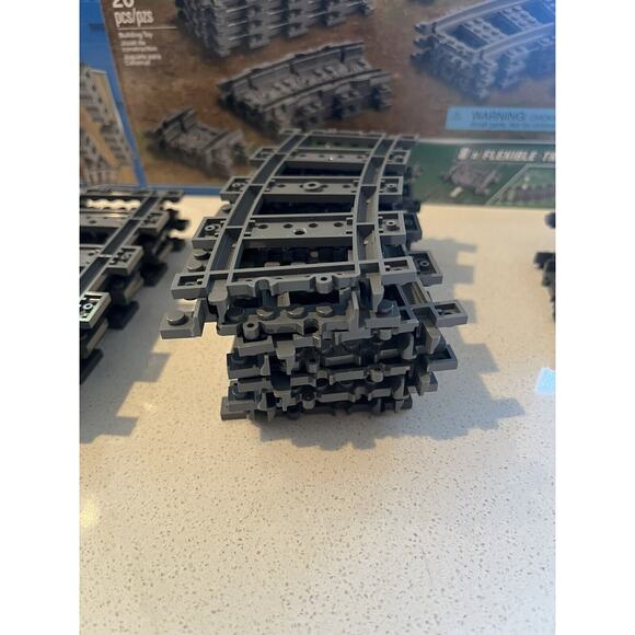 LEGO City Tracks 60205 Extension Accessory Set - Incomplete 7/20 - Picture 3 of 11